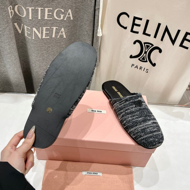 KNITTED MULES IN BLACK MIX WHITE WOOL