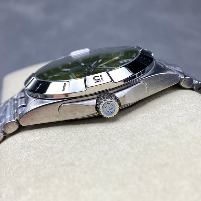 CHRONOMAT AUTOMATIC GMT 40 ALL STEEL OLIVE GREEN DIAL