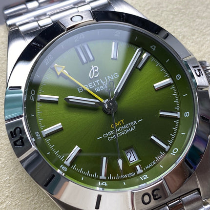 CHRONOMAT AUTOMATIC GMT 40 ALL STEEL OLIVE GREEN DIAL
