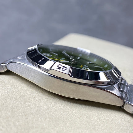 CHRONOMAT AUTOMATIC GMT 40 ALL STEEL OLIVE GREEN DIAL