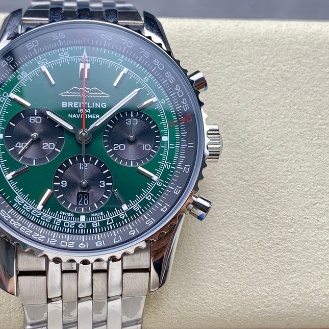 NAVITIMER B01 CHRONOGRAPH 43 ALL STEEL GREEN MIX BLACK DIAL