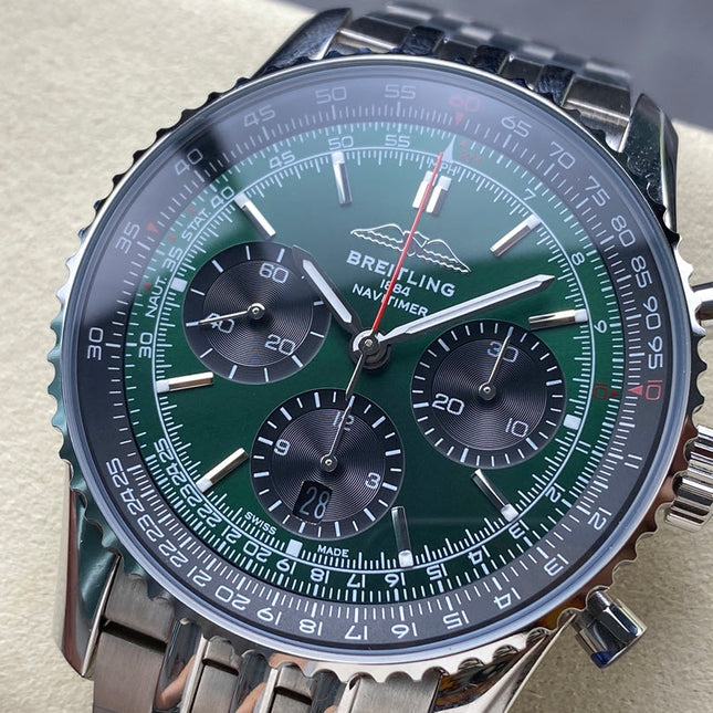 NAVITIMER B01 CHRONOGRAPH 43 ALL STEEL GREEN MIX BLACK DIAL