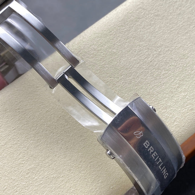 AVENGER AUTOMATIC 42 ALL STEEL BLACK DIAL