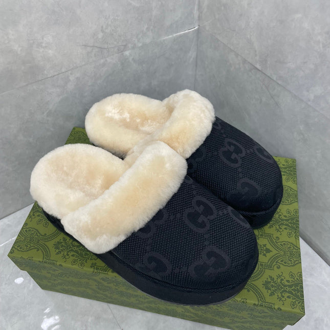 GG MULE IN BLACK MONOGRAM JACQUARD FABRIC AND RABBIT FUR LINING