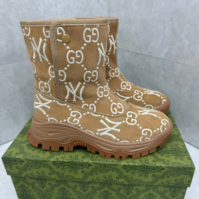 GG&NY SNOW BOOTS IN WOOD BROWN SUEDE AND WOOL LINING