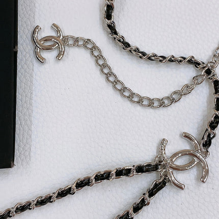 CHAIN BELT IN SILVER METAL INTERWOVEN WITH CALFSKIN STRAPS