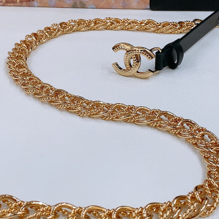 TWISTED GOLD CHAIN BELT IN GOLD METAL BLACK CALFSKIN GOLD BUCKLE