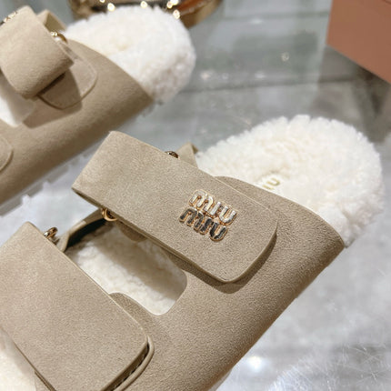 SANDAL SLIDES IN BEIGE SUEDE AND SHEARLING LINING