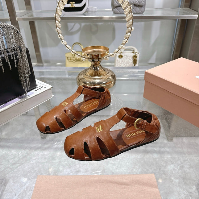 FISHERMAN BUCKLE SANDALS IN BROWN CALFSKIN