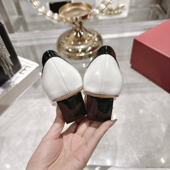 ROGER VIVIER 25S TROMPETTE BALLERINAS 45MM IN WHITE CALFSKIN