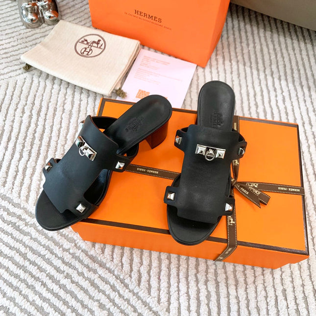 INVINCIBLE 50 SANDAL IN BLACK CALFSKIN