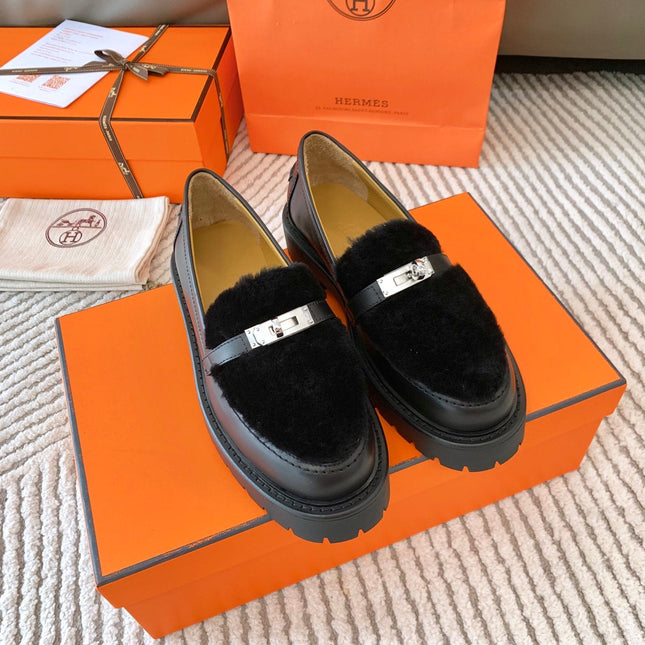 ICONE LOAFER IN BLACK CALFSKIN WITH BLACK SHEARLING