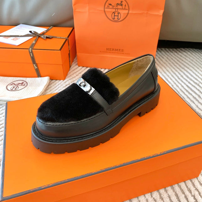 ICONE LOAFER IN BLACK CALFSKIN WITH BLACK SHEARLING
