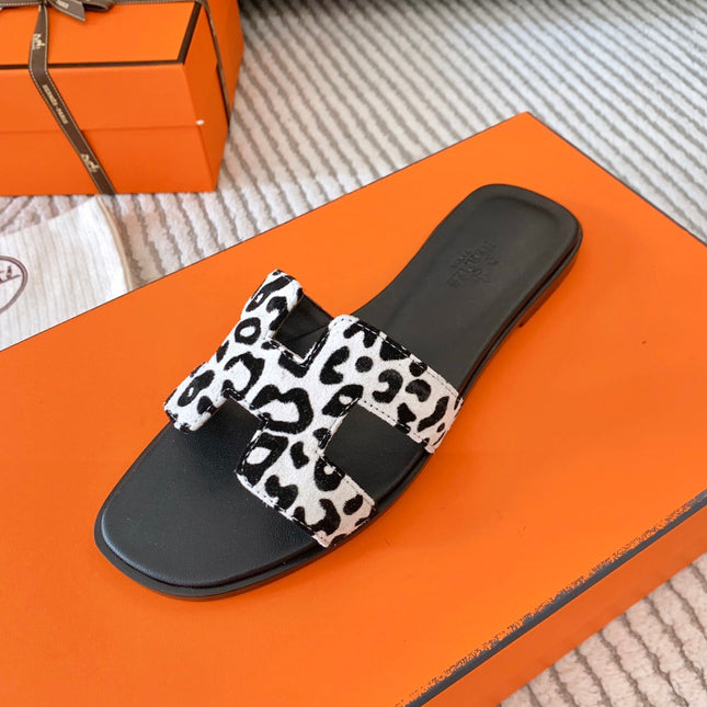 0RAN SANDAL IN BLACK MIX WHITE SUEDE