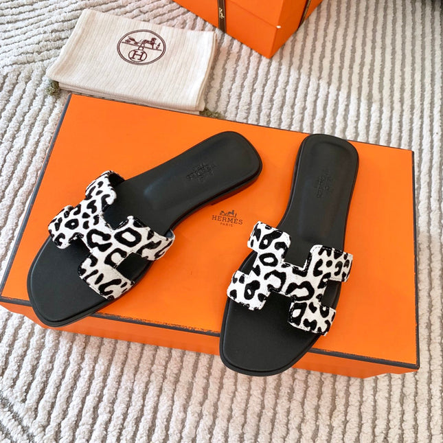 0RAN SANDAL IN BLACK MIX WHITE SUEDE