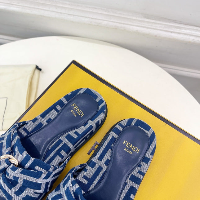 FENDI FLAT SLIPPER IN NAVY BLUE MONOGRAM JACQUARD FABRIC WITH GOLD HARDWARE