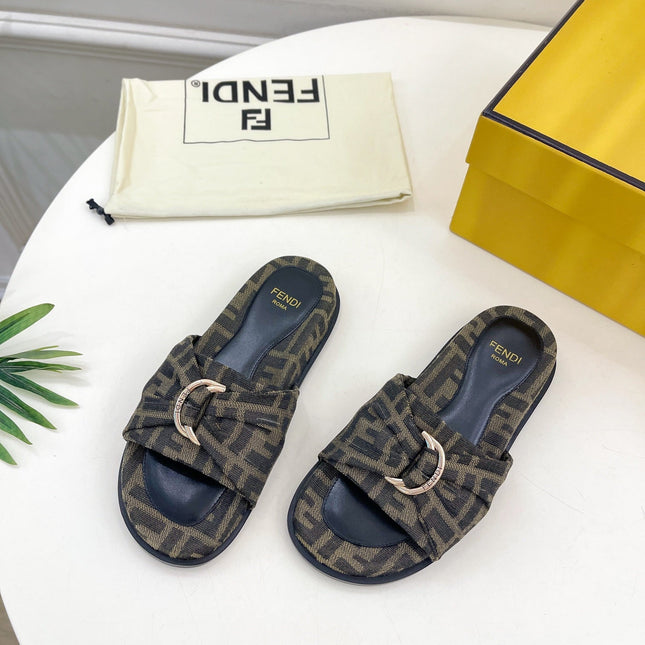 FENDI FLAT SLIPPER IN CEDAR BROWN MIX BLACK MONOGRAM JACQUARD FABRIC WITH GOLD HARDWARE