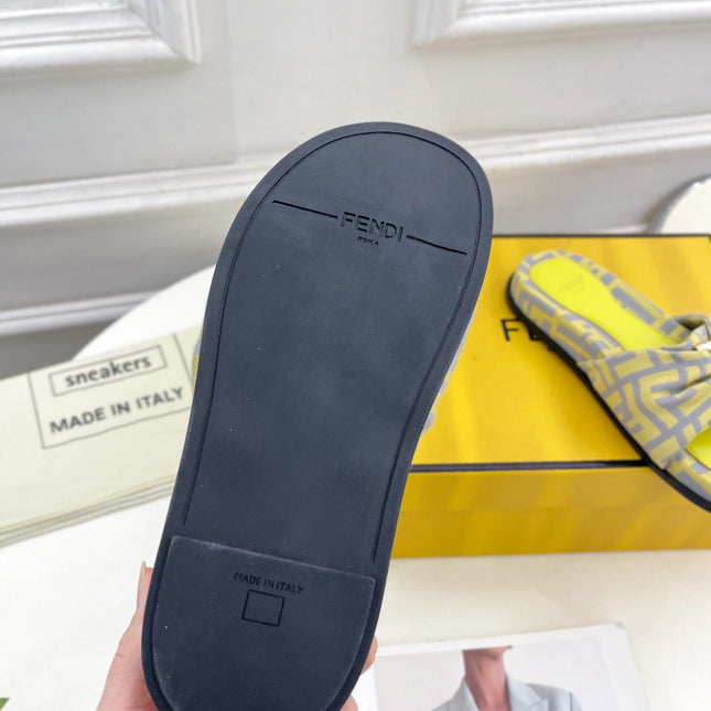 FENDI FLAT SLIPPER IN YELLOW MIX GREY MONOGRAM JACQUARD FABRIC WITH GOLD HARDWARE