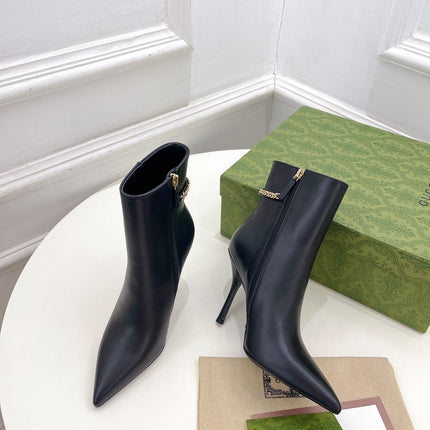 SIGNORIA SHORT BOOTS 10.5CM IN BLACK CALFSKIN