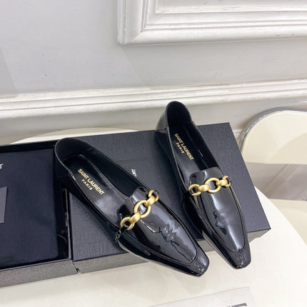 FLAT LOAFERS WITH GOLD CHAIN IN BLACK GLOSSY CALFSKIN
