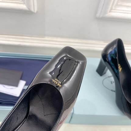 SQUARE TOE HIGH PUMPS IN BLACK GLOSSY CALFSKIN