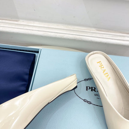 MULES SQUARE TOE IN WHITE SHINY CALFSKIN