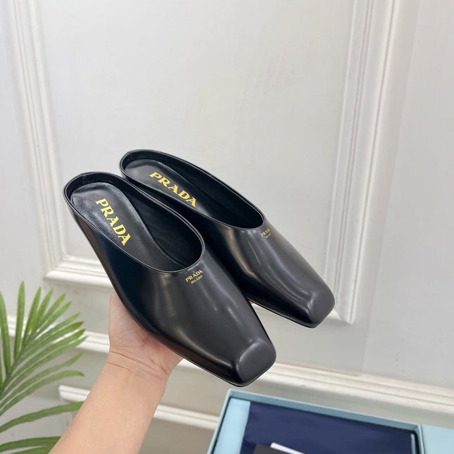 MULES SQUARE TOE IN BLACK SMOOTH LAMBSKIN