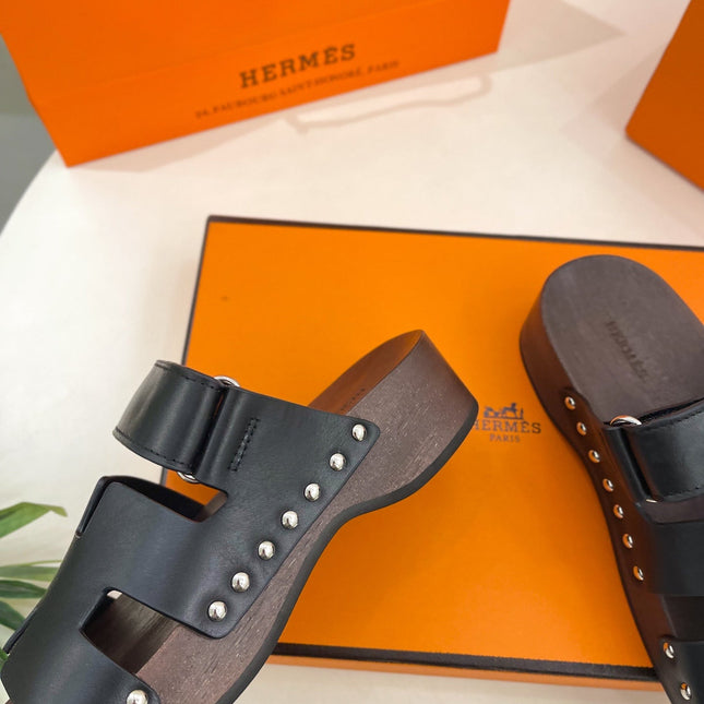 KOS CLOG IN BLACK CALFSKIN