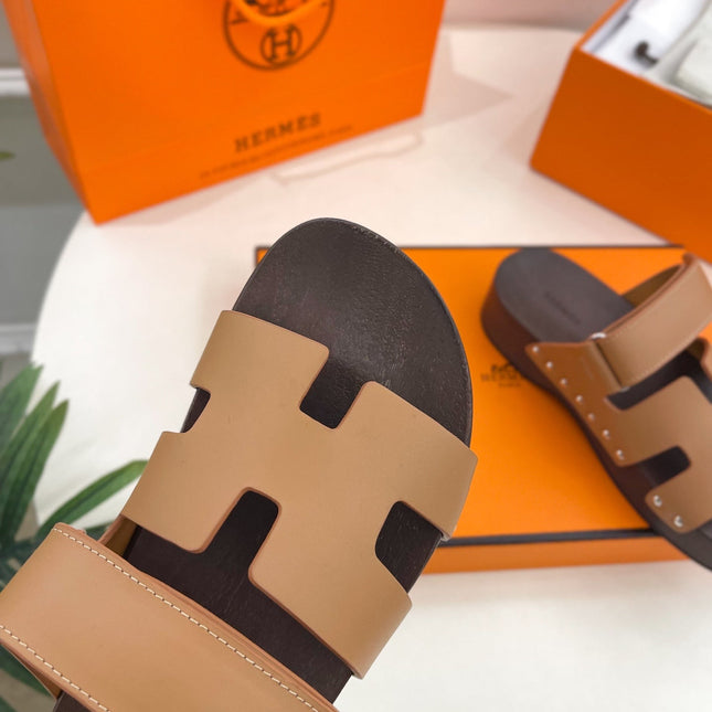 KOS CLOG IN PEANUT BROWN CALFSKIN