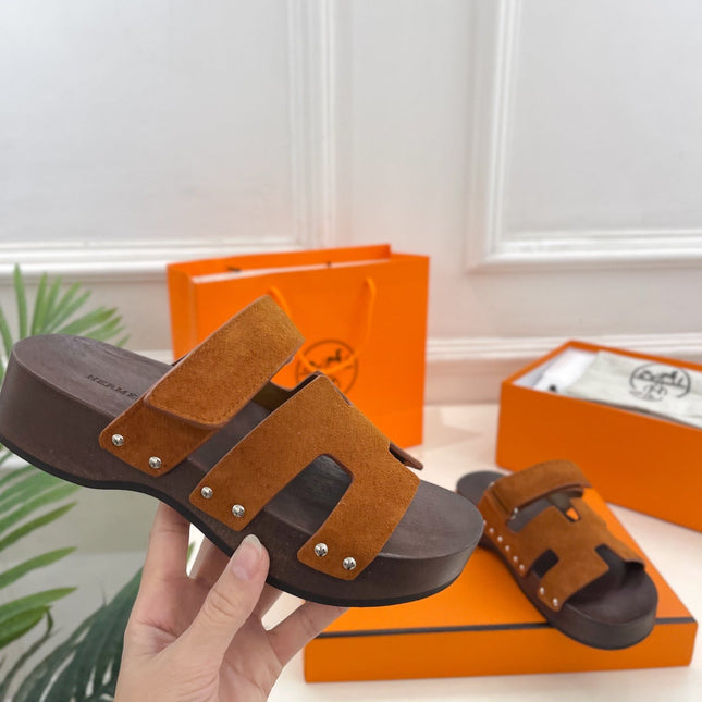 KOS CLOG IN BRONZE BROWN SUEDE