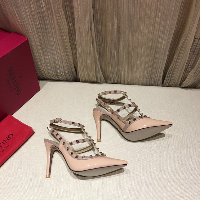 ROCKSTUD CAGED HIGH PUMP IN PEACHY MIX LIGHT PINK PATENT CALFSKIN 100 MM