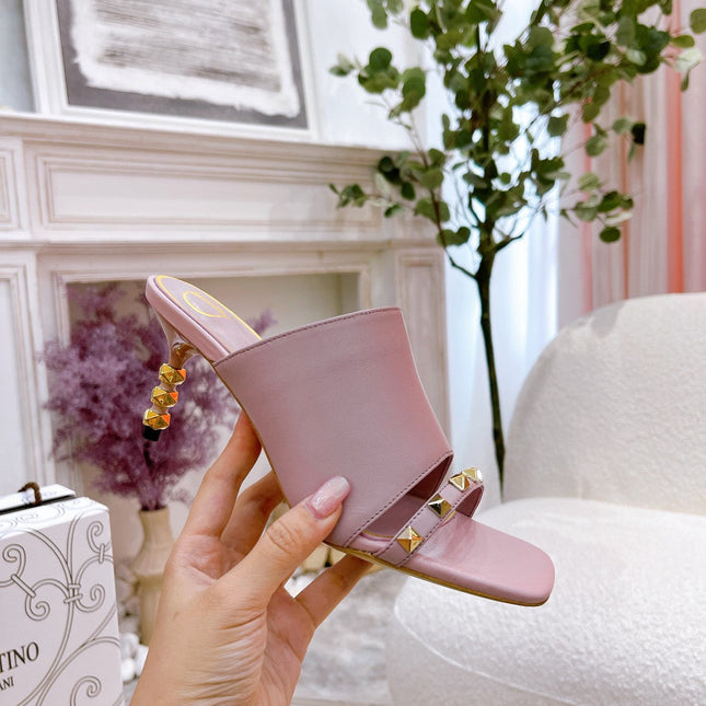 ROCKSTUD TOWER-HEEL MULES IN BABY PINK CALFSKIN 7 CM