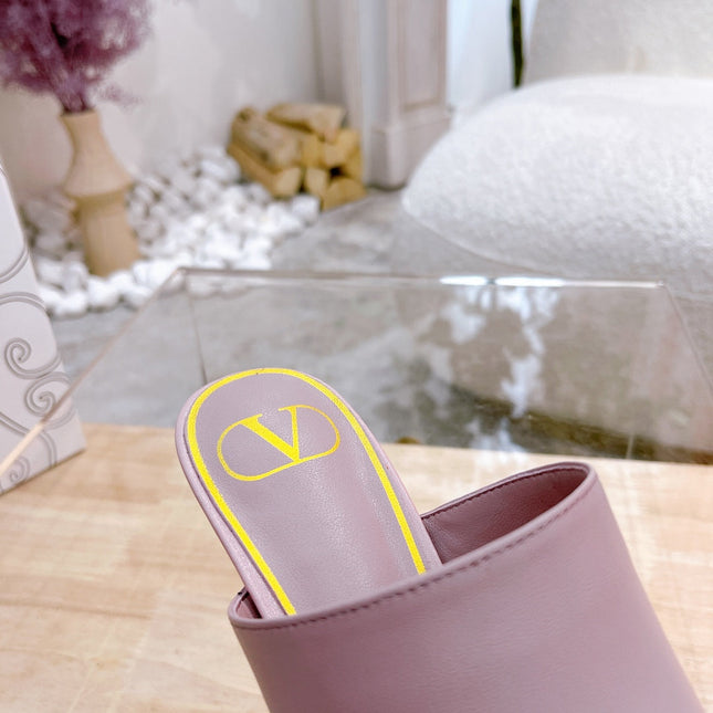 ROCKSTUD TOWER-HEEL MULES IN BABY PINK CALFSKIN 7 CM