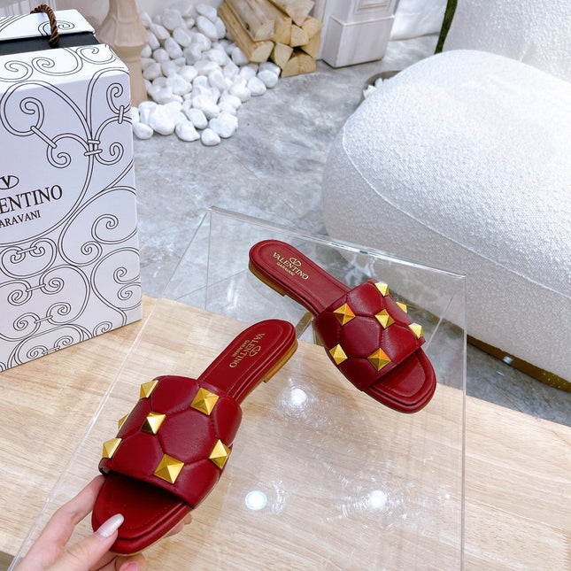 STUD FLAT SLIDE IN GARNET RED AMBSKIN