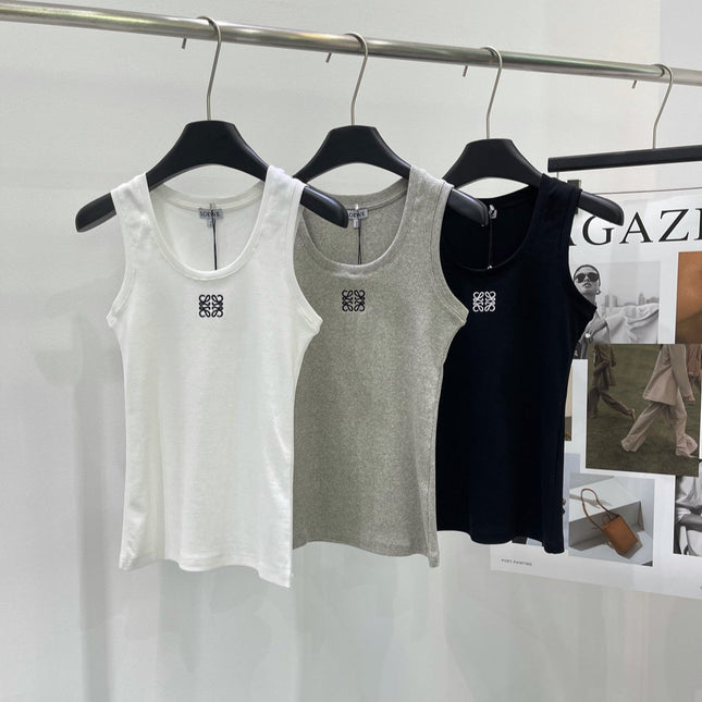 Round neck embroidered vest