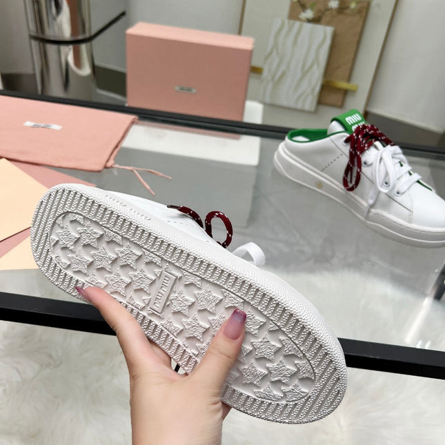 SNEAKER MULES IN WHITE MIX GREEN CALFSKIN WHITE RED LACES