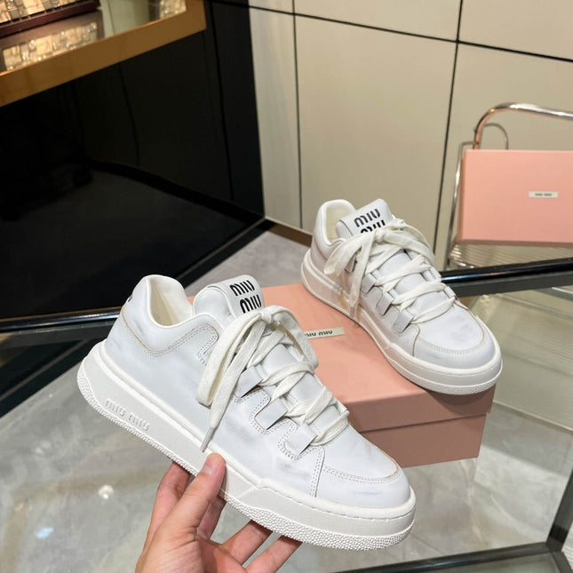 SKATEBOARD SNEAKERS IN OFF WHITE BLEACHED CALFSKIN