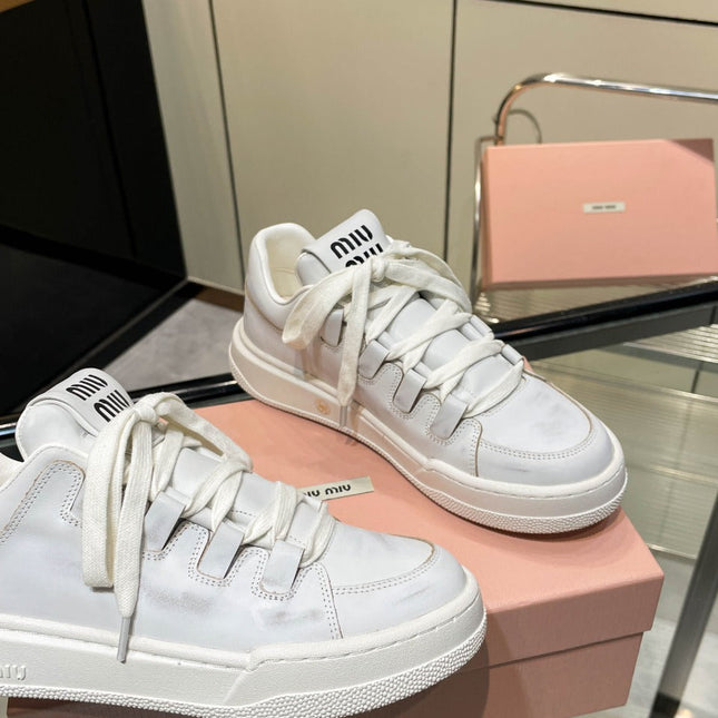 SKATEBOARD SNEAKERS IN OFF WHITE BLEACHED CALFSKIN